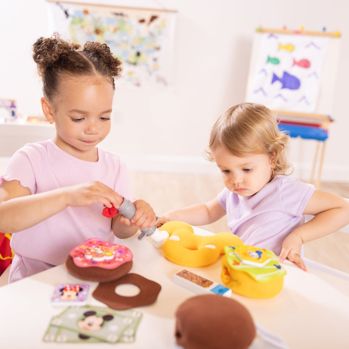Disney Fill and Top Character Donut Play Set