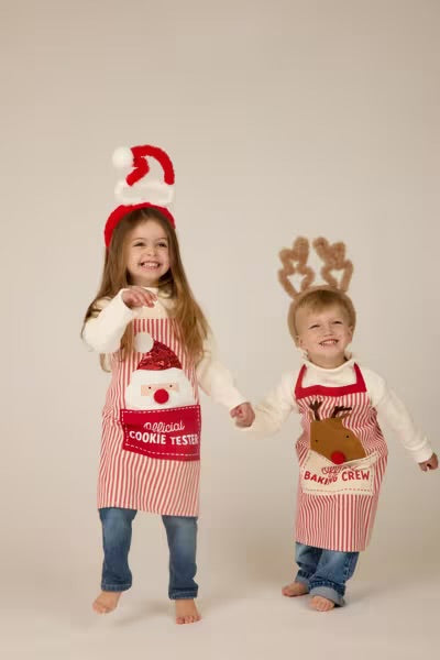 Reindeer Light-Up Apron & Cookie Cutter Set