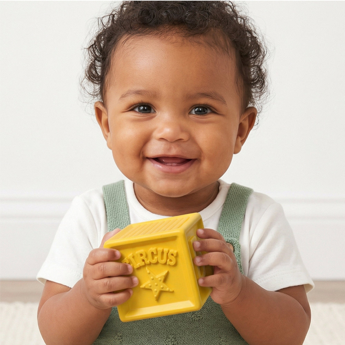 Itzy Blocks™ Sensory Blocks Set Circus