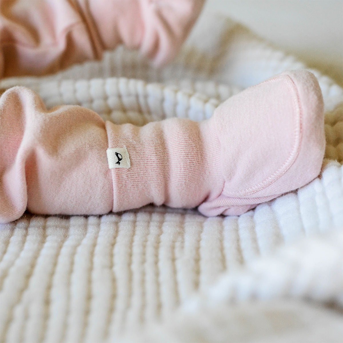 oh baby! Baby Snowdrift Booties - Dusty Pink