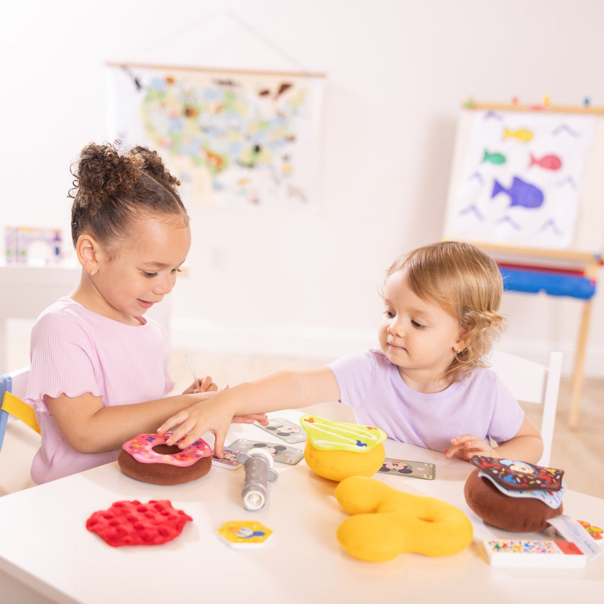 Disney Fill and Top Character Donut Play Set