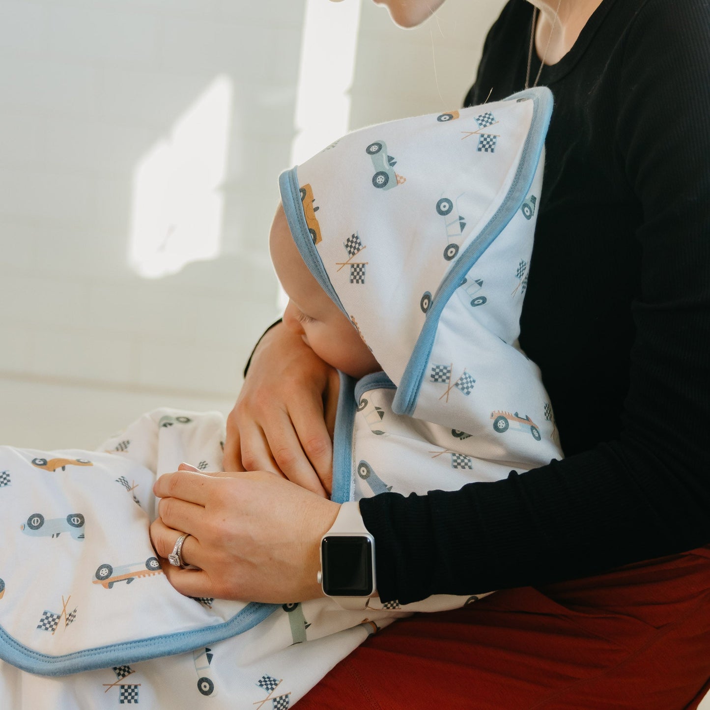 Speedster Premium Knit Hooded Towel