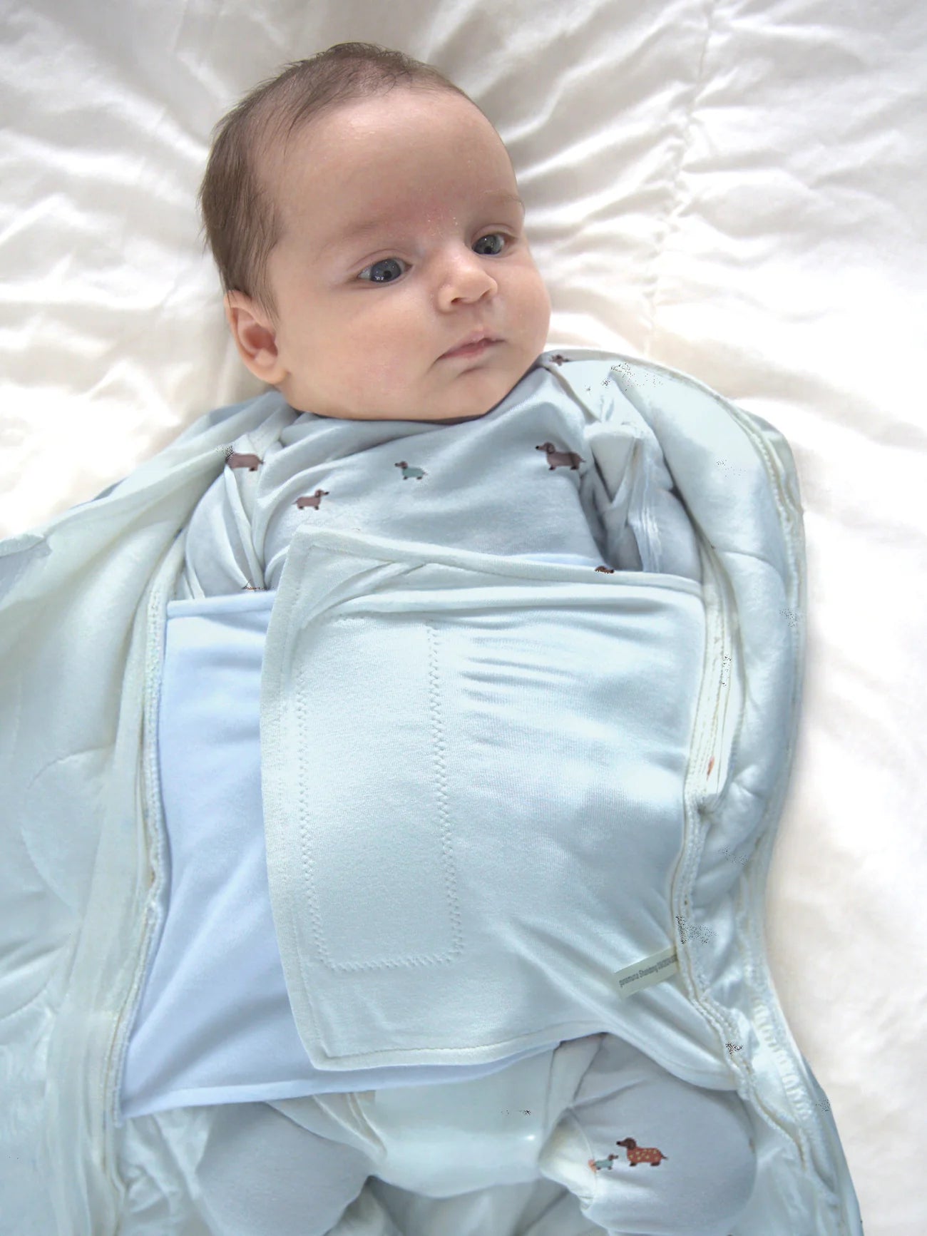 Gunamuna Bamboo Swaddle Sleep Bag 1.0 Tog Woof