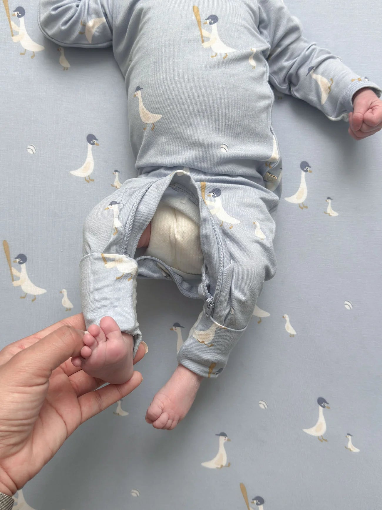 Gunamuna Bamboo Convertible PJ Baseball Goose