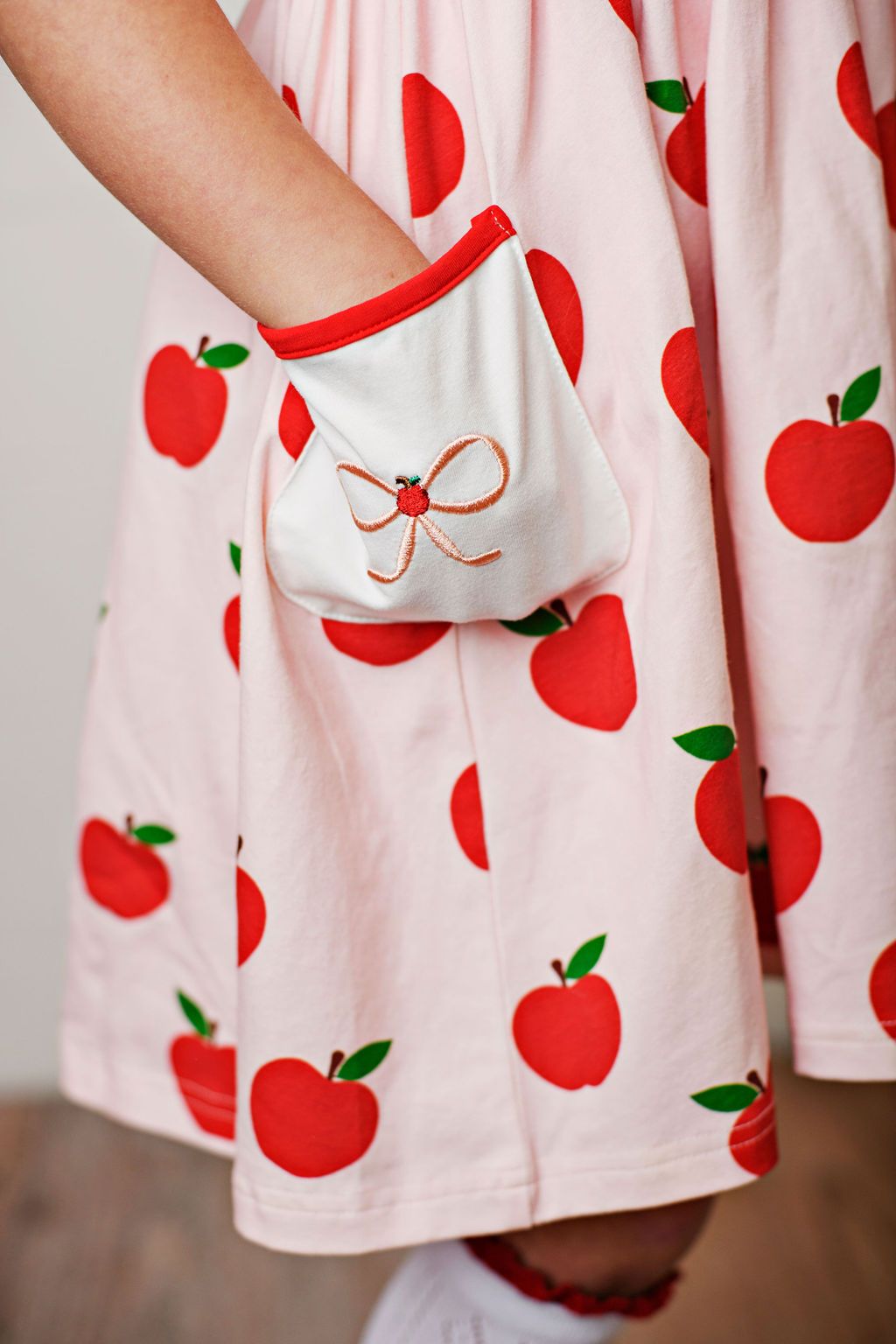 Pocket Embroidery Dress