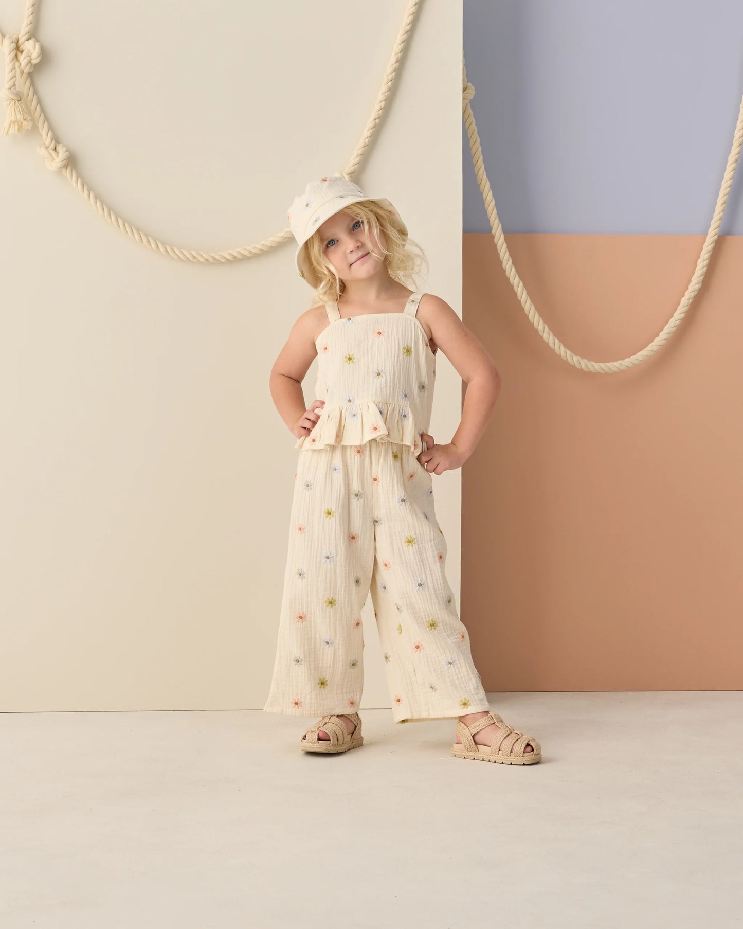 Kayli Set || Embroidered Daisies