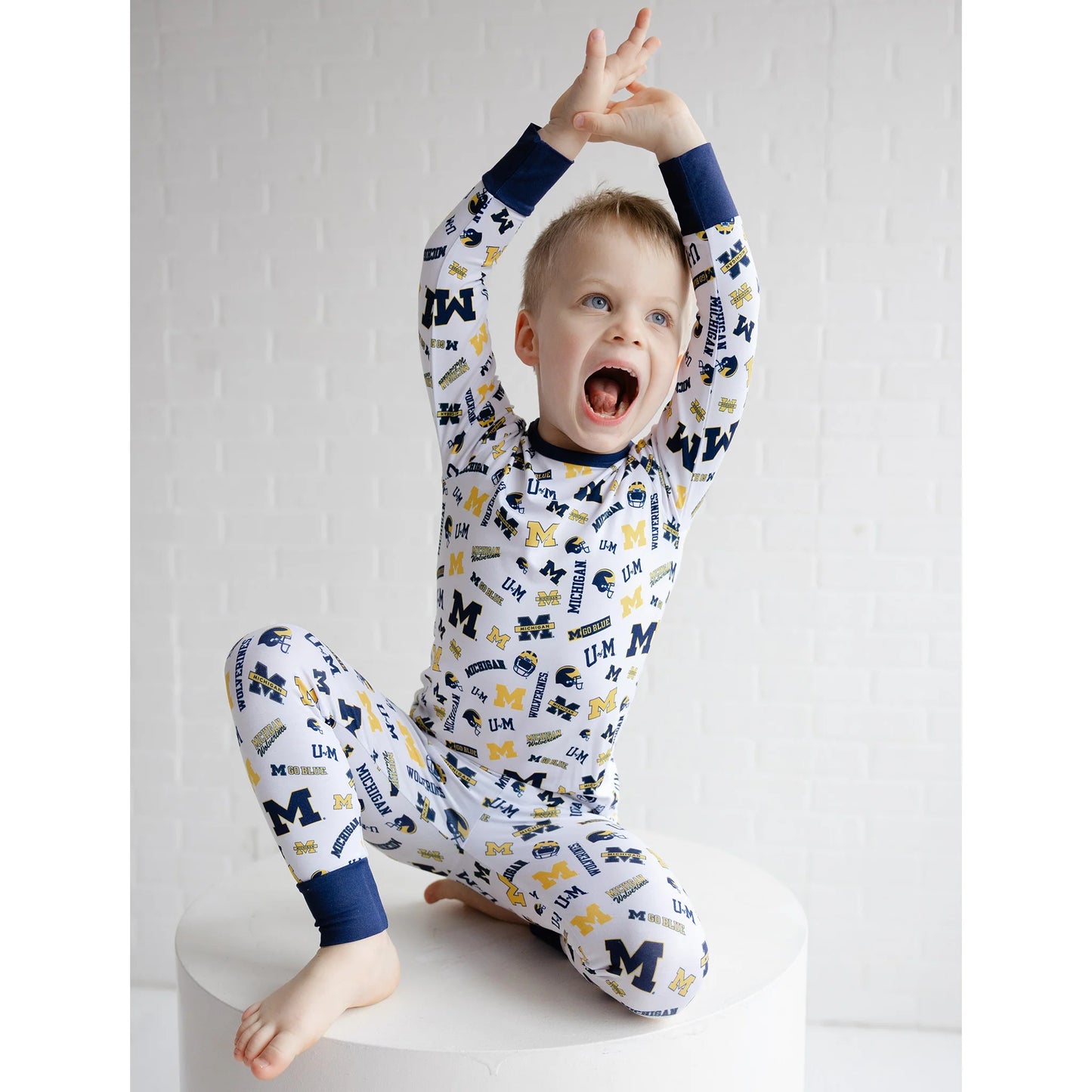Michigan Wolverines Two Piece Pajama Set