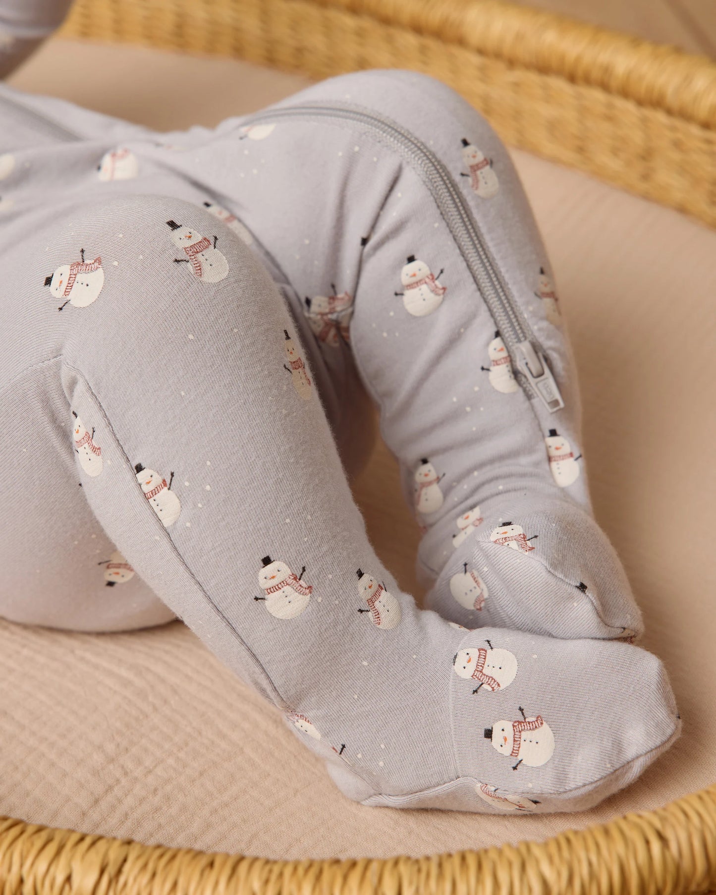 Bamboo Zip Footie || Snowmen