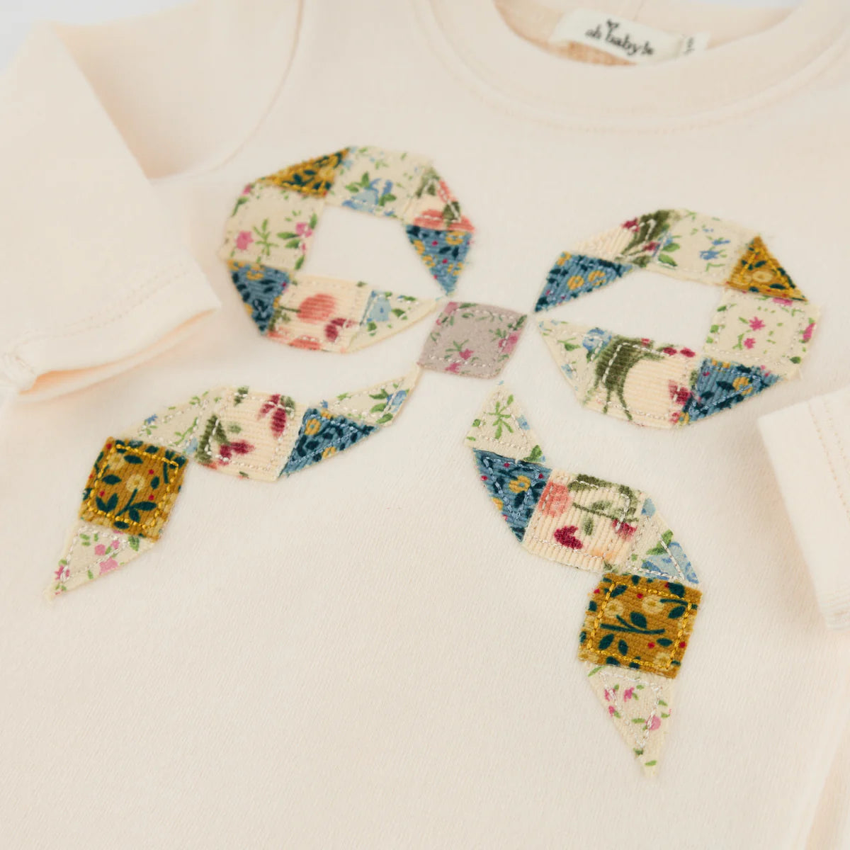 oh baby! Floral Quilt Bow 2 Piece Set - Natural